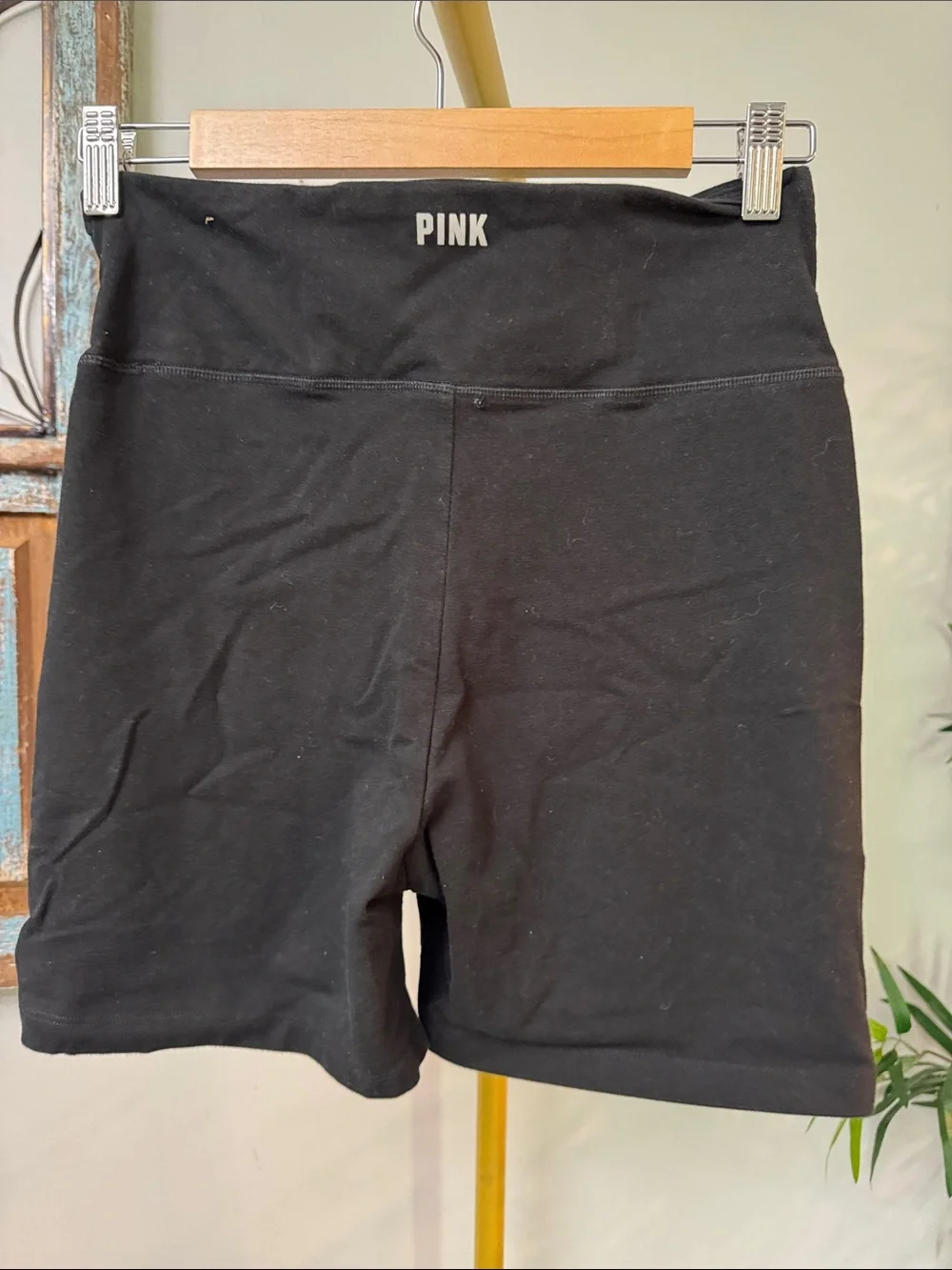 PINK Victoria's Secret Black High-Waist V-Front Bike Shorts EUC L